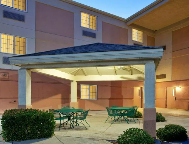 Sonesta Simply Suites Albuquerque hotel detail image 1