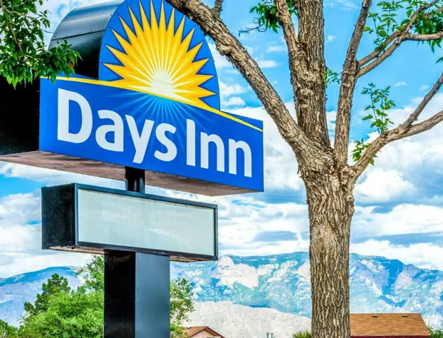 Days Inn by Wyndham Rio Rancho hotel detail image 1