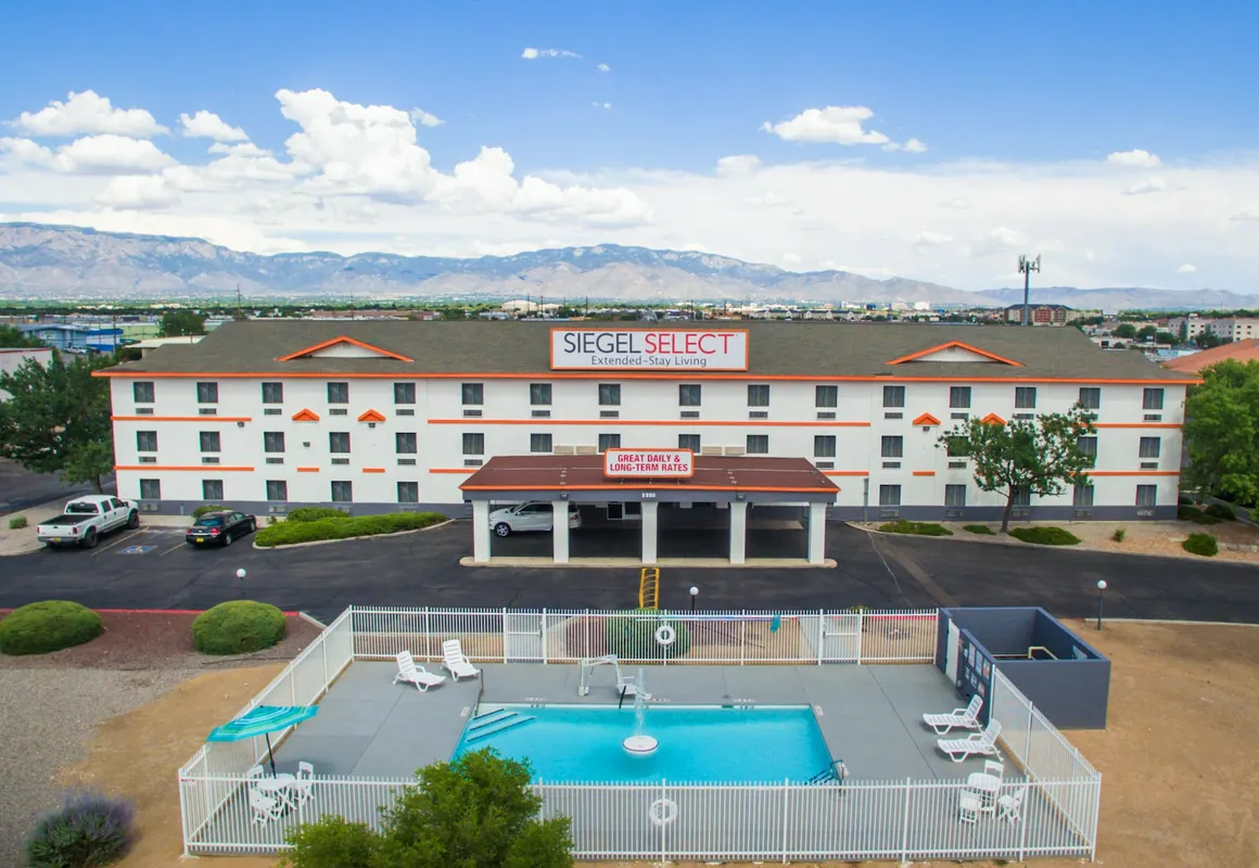 Siegel Select Albuquerque hotel hero