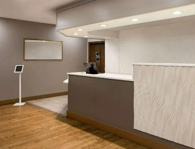 Ramada by Wyndham Albuquerque Airport hotel detail image 4