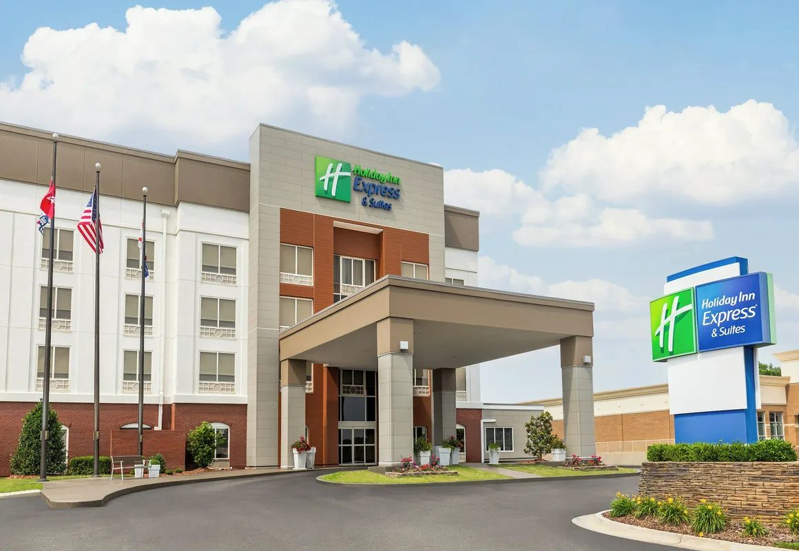 Holiday Inn Express & Suites Tuscaloosa-University by IHG hotel hero