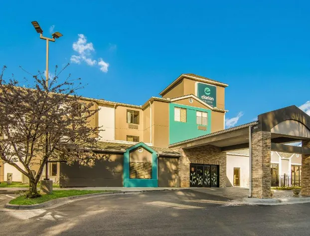 Clarion Pointe Wake Forest - Raleigh North hotel detail image 4