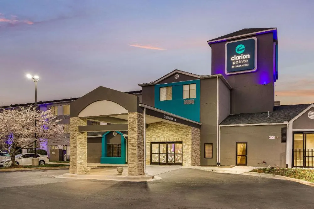 Clarion Pointe Wake Forest - Raleigh North hotel hero