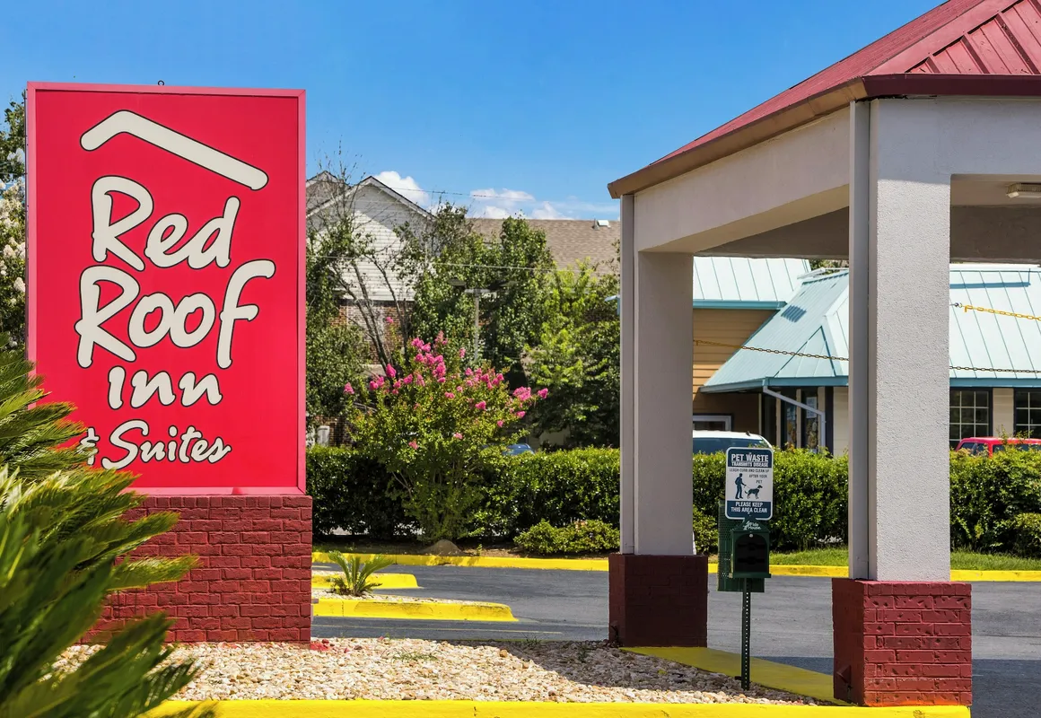 Red Roof Inn & Suites Statesboro - University hotel hero
