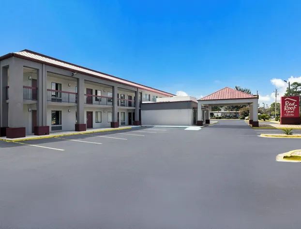 Red Roof Inn & Suites Statesboro - University hotel detail image 1