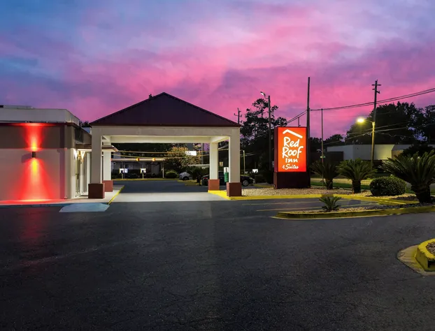 Red Roof Inn & Suites Statesboro - University hotel detail image 4