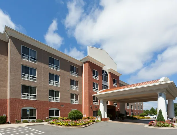 Holiday Inn Express Hotel & Suites Raleigh SW NC State by IHG hotel detail image 2