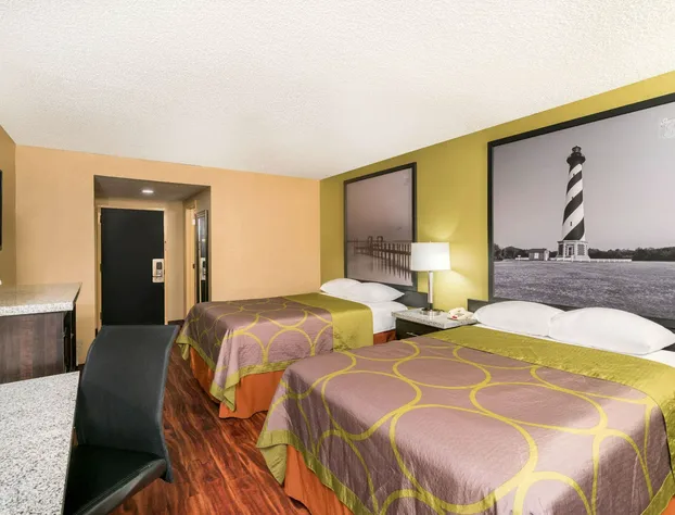 Super 8 by Wyndham Raleigh North East hotel detail image 2