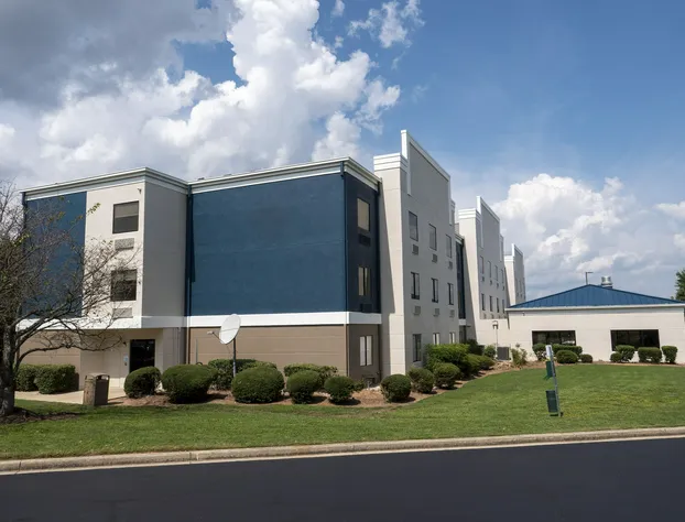 Holiday Inn Express & Suites Greenville Airport by IHG hotel detail image 4