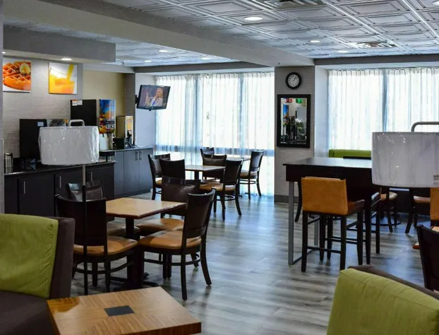 Quality Inn Union US Hwy 176 hotel detail image 4