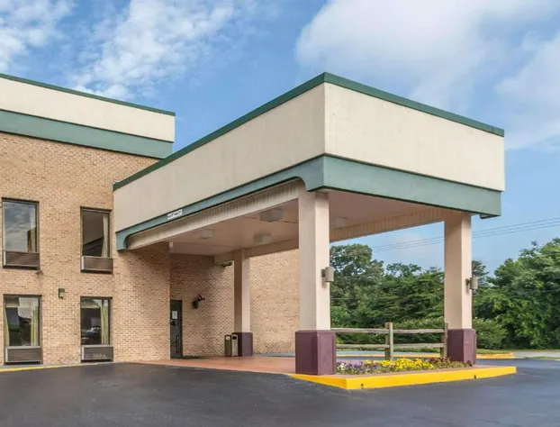 Quality Inn Greer - Greenville hotel detail image 2