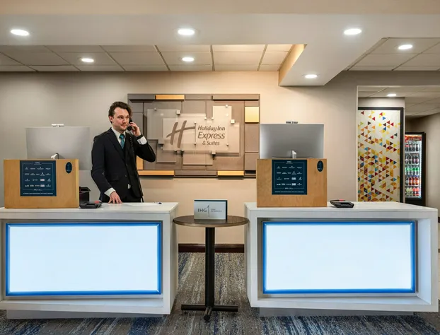 Holiday Inn Express & Suites Mobile West I-10 by IHG hotel detail image 4