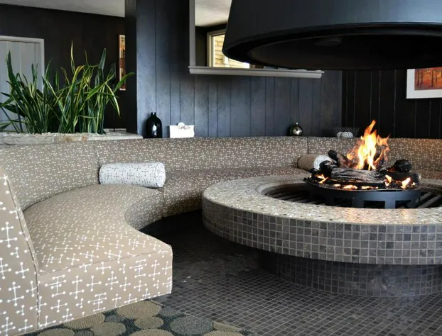 Gordon Lodge hotel detail image 4