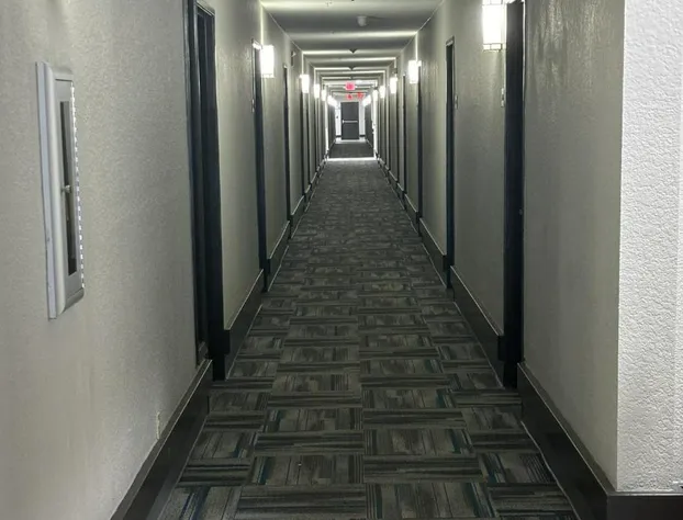 Quality Inn & Suites at Airport Blvd I-65 hotel detail image 3