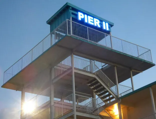 Lakeshore Resort and Marina hotel detail image 3