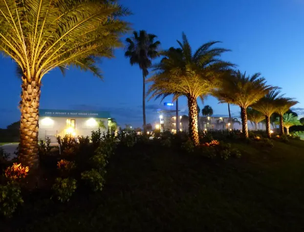 Lakeshore Resort and Marina hotel detail image 4