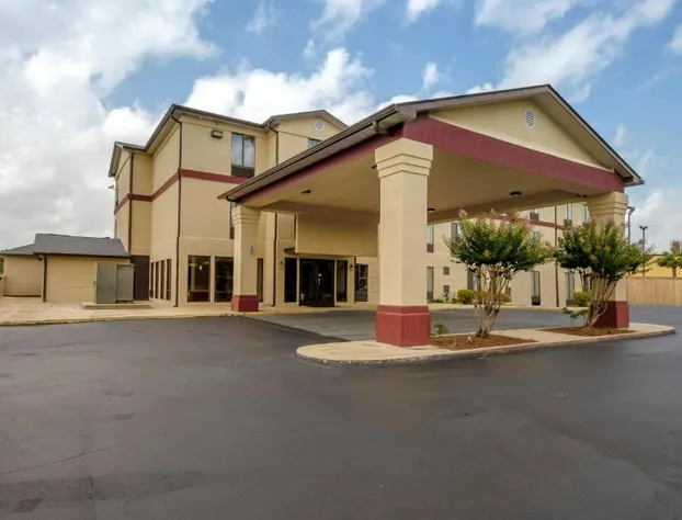 Red Roof Inn & Suites Mobile SW – I-10 hotel detail image 1