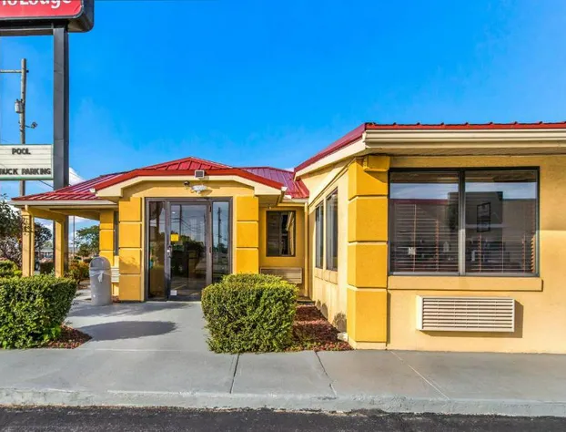 Econo Lodge Norwalk hotel detail image 1