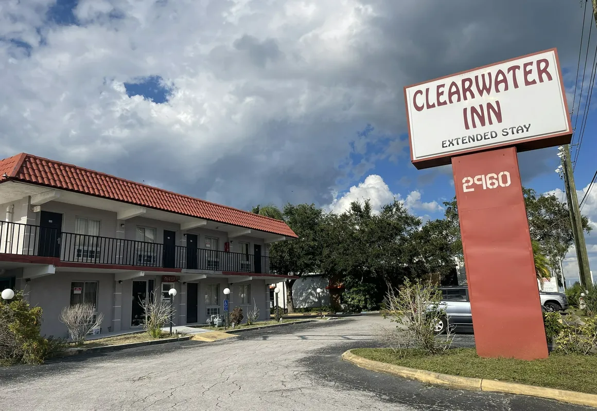 Clearwater Inn hotel hero