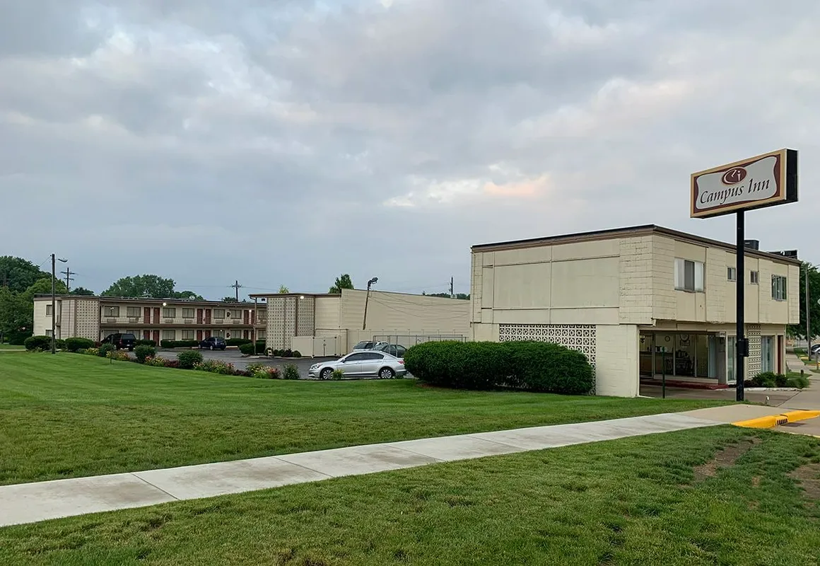 Campus Inn hotel hero