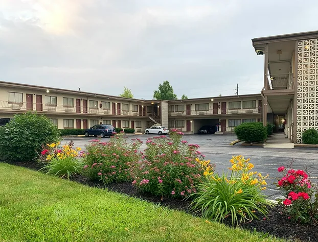 Campus Inn hotel detail image 1