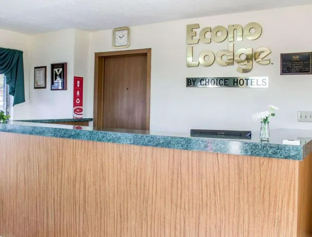 Econo Lodge Elkhart North hotel detail image 3