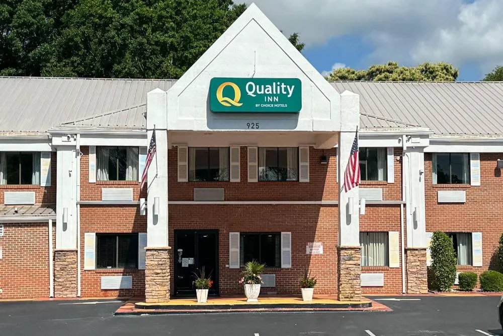 Quality Inn Cedartown hotel hero