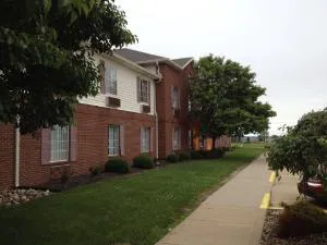 Country Hearth Inn And Suites Willard hotel detail image 4