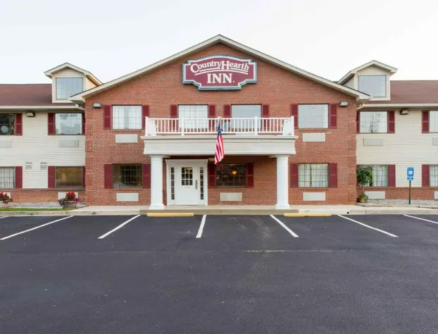 Country Hearth Inn & Suites Toccoa hotel detail image 1