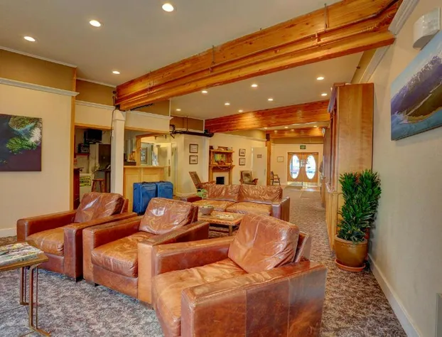 Land's End Resort hotel detail image 2