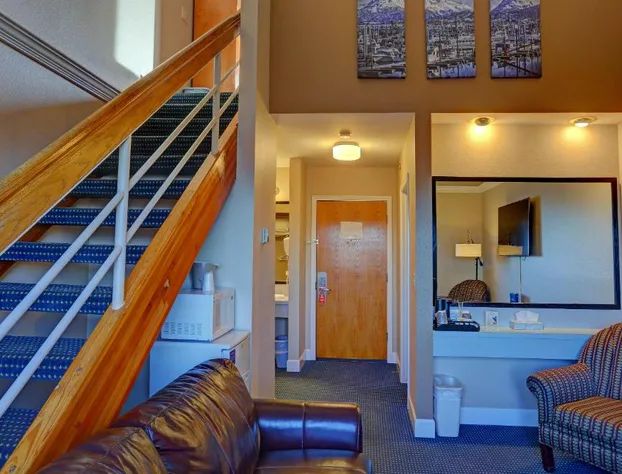 Land's End Resort hotel detail image 3