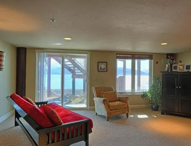 Land's End Resort hotel detail image 4