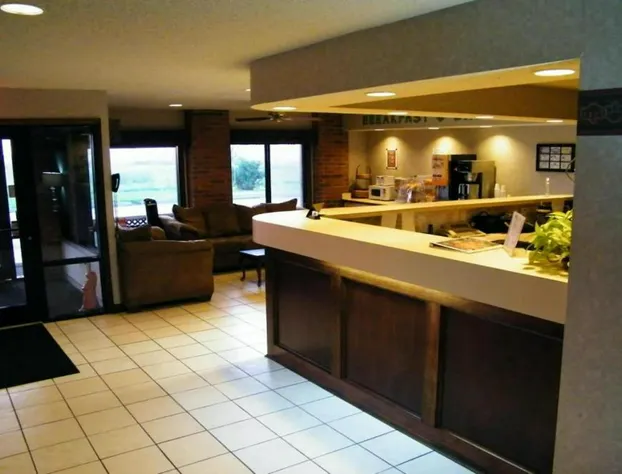 Capital O Amerihost Inn and Suites Mexico Hwy 54 MO hotel detail image 2