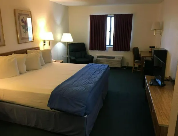 Capital O Amerihost Inn and Suites Mexico Hwy 54 MO hotel detail image 4