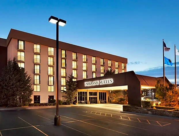 Embassy Suites by Hilton Oklahoma City Will Rogers Airport hotel detail image 1
