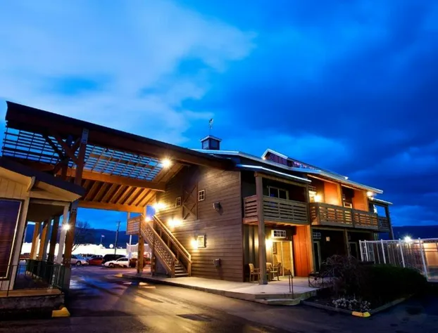 Cousins Country Inn hotel detail image 2