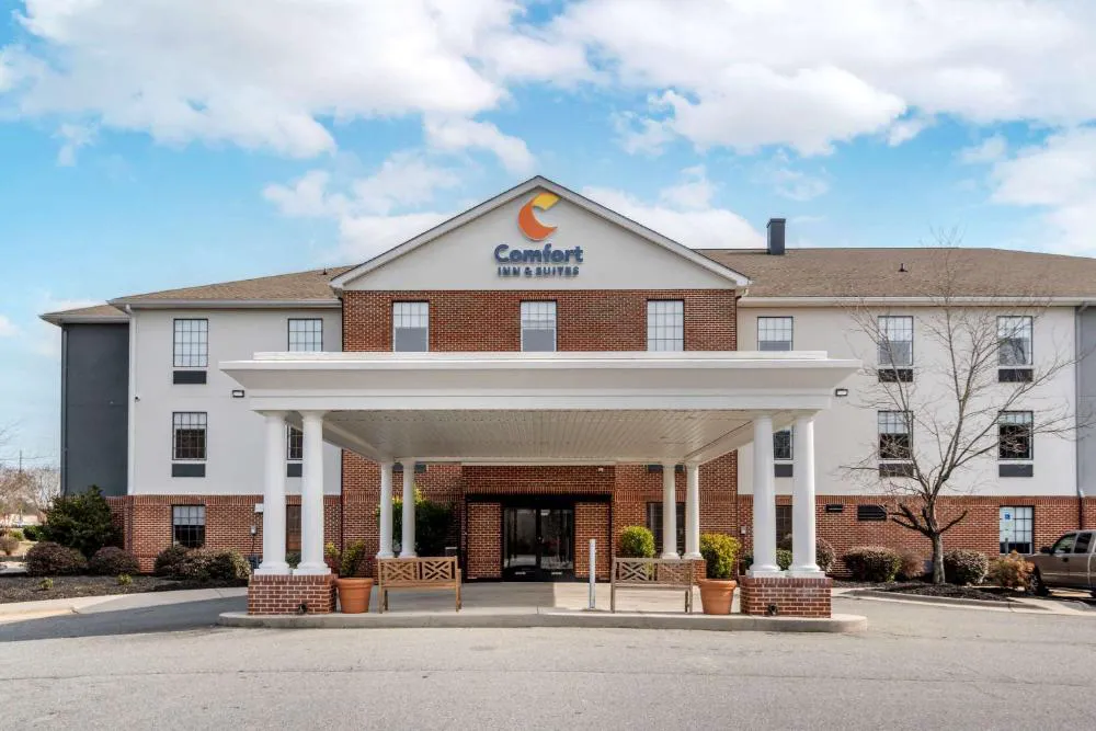 Comfort Inn & Suites Lexington South hotel hero