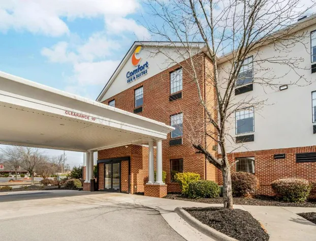 Comfort Inn & Suites Lexington South hotel detail image 1