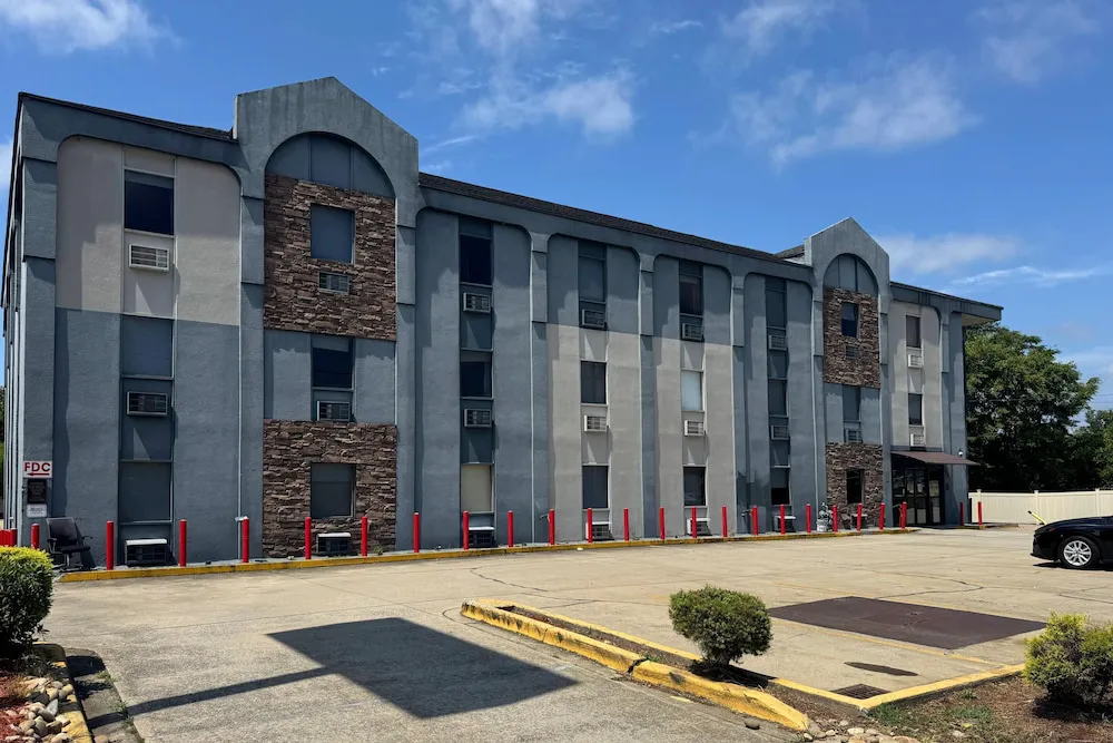 Gallus Stadium Park Inn, an Ascend Collection Hotel hotel hero