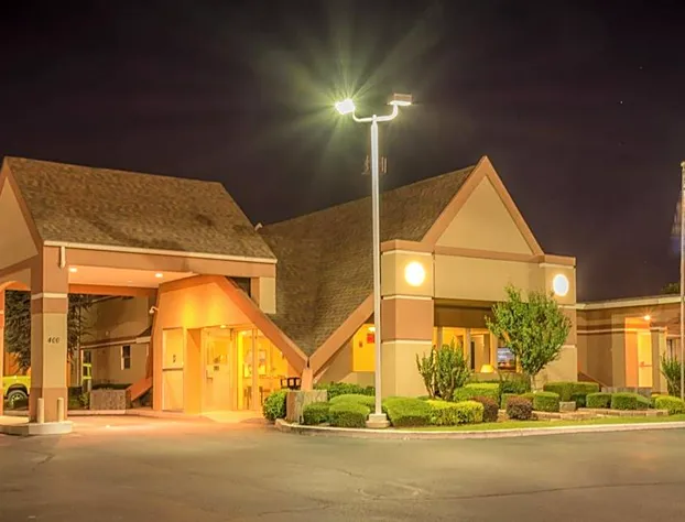 Howard Johnson by Wyndham Oklahoma City Airport/ Fairgrounds hotel detail image 1