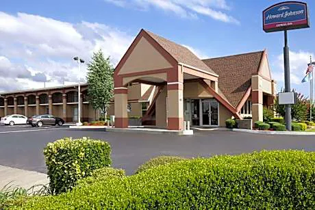 Howard Johnson by Wyndham Oklahoma City Airport/ Fairgrounds hotel detail image 2