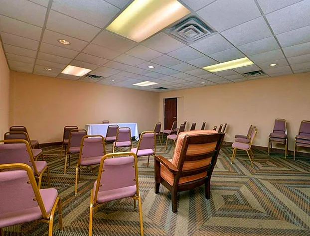 Quality Inn Oklahoma City Airport hotel detail image 2