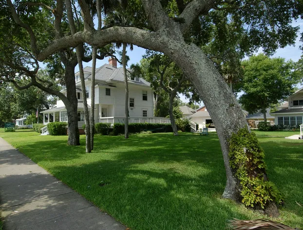 Night Swan Intracoastal B&B hotel detail image 3
