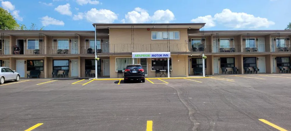 Arnprior Motor Inn hotel hero