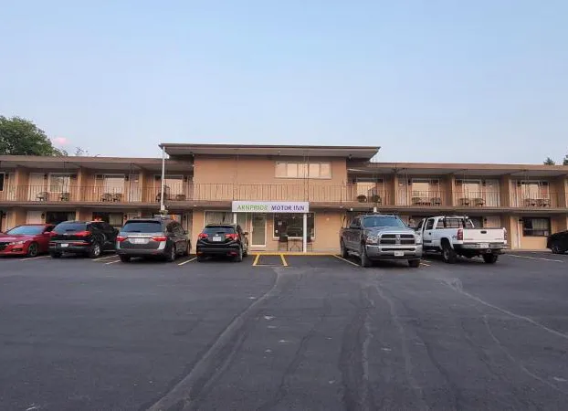 Arnprior Motor Inn hotel detail image 1