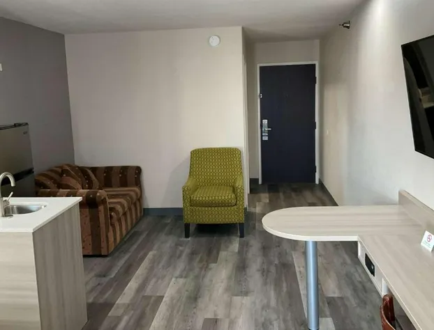 Microtel Inn & Suites by Wyndham Clarksville hotel detail image 3