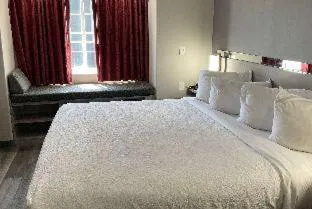 Microtel Inn & Suites by Wyndham Clarksville hotel detail image 4