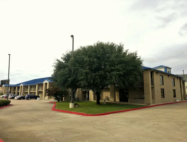 Days Inn by Wyndham Killeen Fort Hood hotel detail image 2