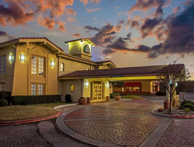 La Quinta Inn by Wyndham Killeen - Fort Hood hotel detail image 1