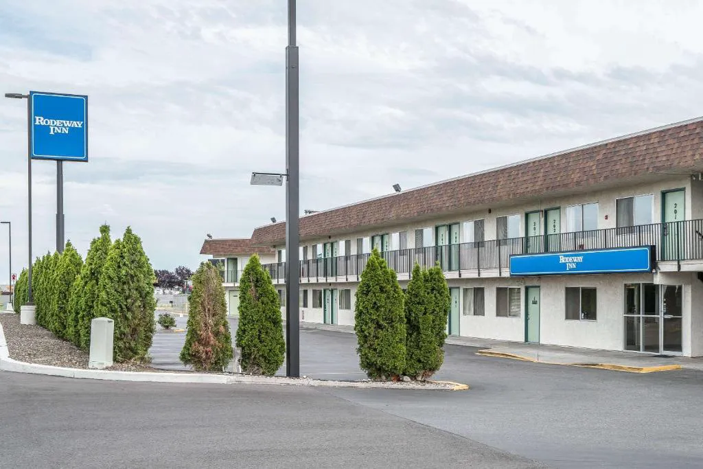 Rodeway Inn Pasco hotel hero